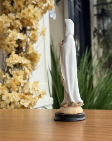 Afeto Presentes Religiosos - Imagem Sacra - Nossa Senhora das Lágrimas - 20cm - em resina nacional (cópia)