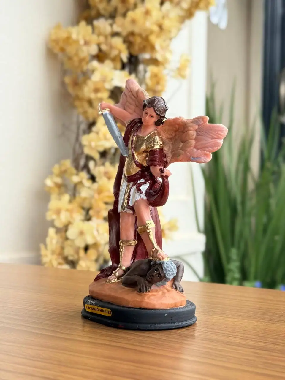 Afeto Presentes Religiosos – Imagem Sacra – São Miguel Arcanjo – 20cm – em resina nacional Afeto Presentes Religiosos - Imagem Sacra - São Miguel Arcanjo - 20cm - em resina nacional