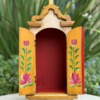 Afeto Presentes Religiosos - Artesanal - Mãe Aparecida - 21,5cm - em gesso - com aplicação em flores