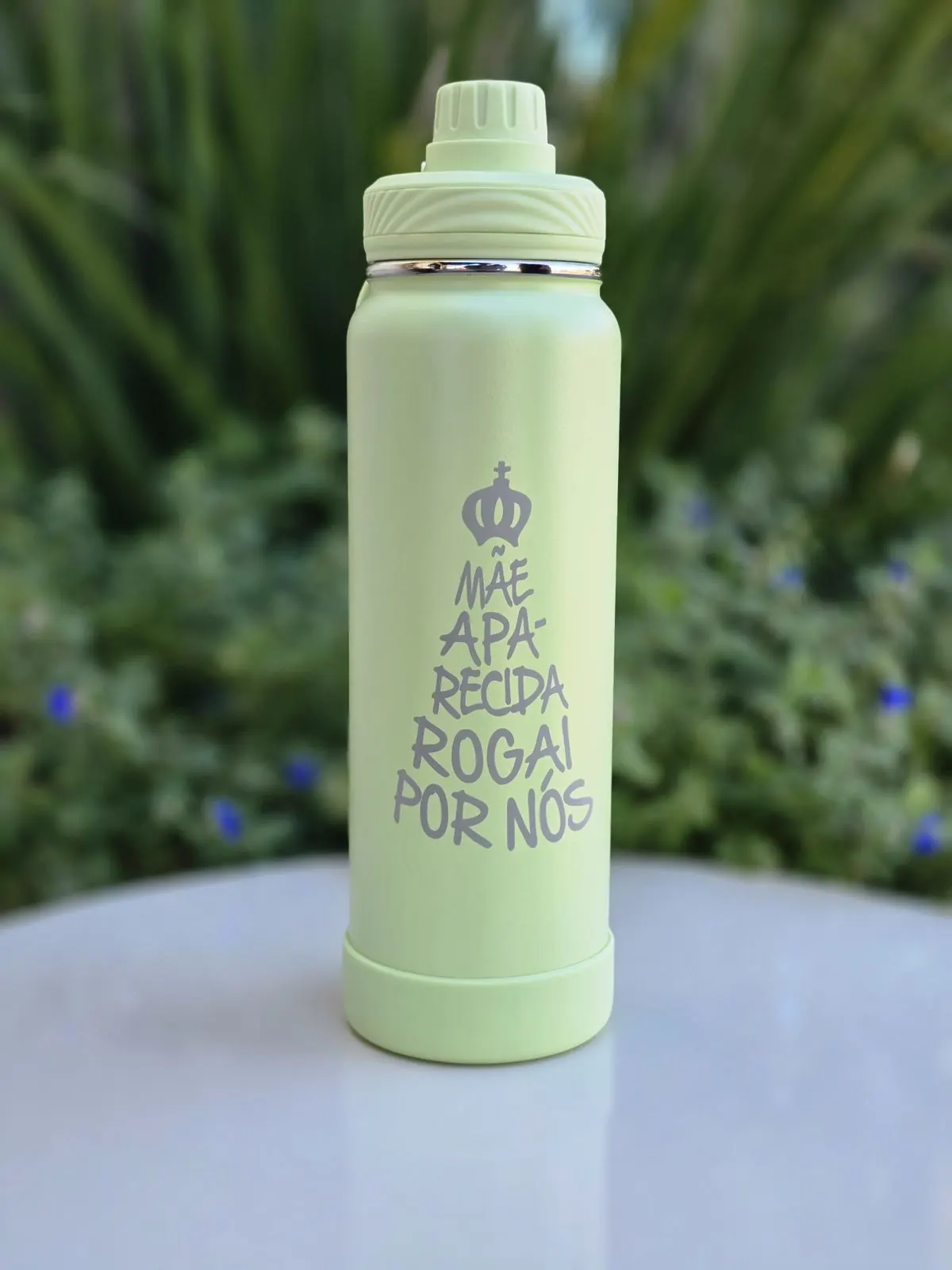 Afeto Presentes Religiosos - Garrafa Térmica - Mãe Aparecida - Lilás - com protetor de base (cópia)