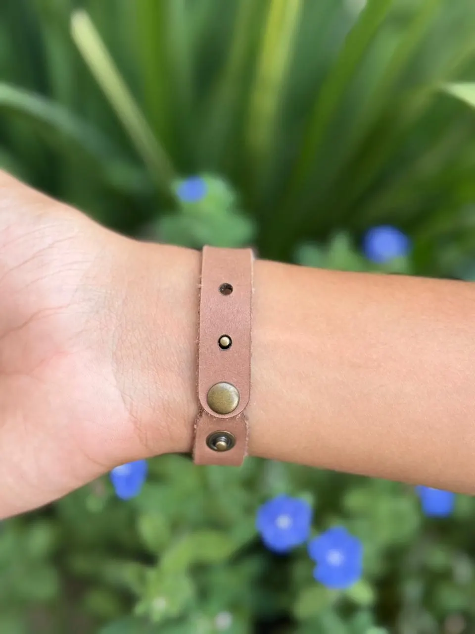 Afeto Presentes Religiosos - Pulseira - São Bento - com oração - em silicone - 6cm diâmetro - 0,5cm de altura