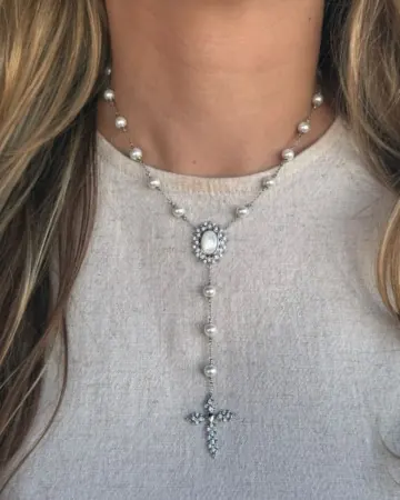 Afeto Presentes Religiosos - Gargantilha - Cruz Cravejada e com pedraria