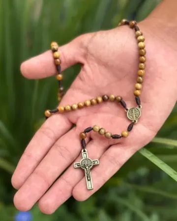 Afeto Presentes Religiosos - Terço - São Bento - 6mm - preto